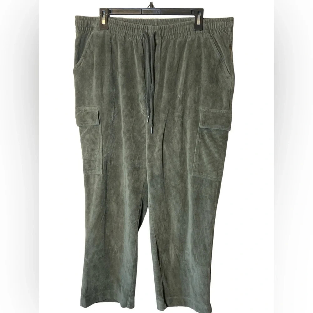 Lands' End corduroy cargo pants for women